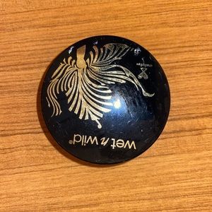 Wet N Wild loose highlight